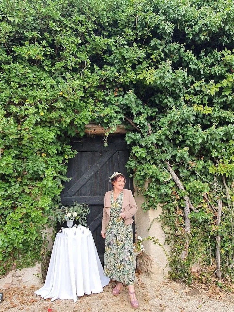 Elle et Manue prêt à officier une cérémonie